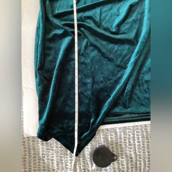 Velour green cocktail dress size M - Picture 6 of 9